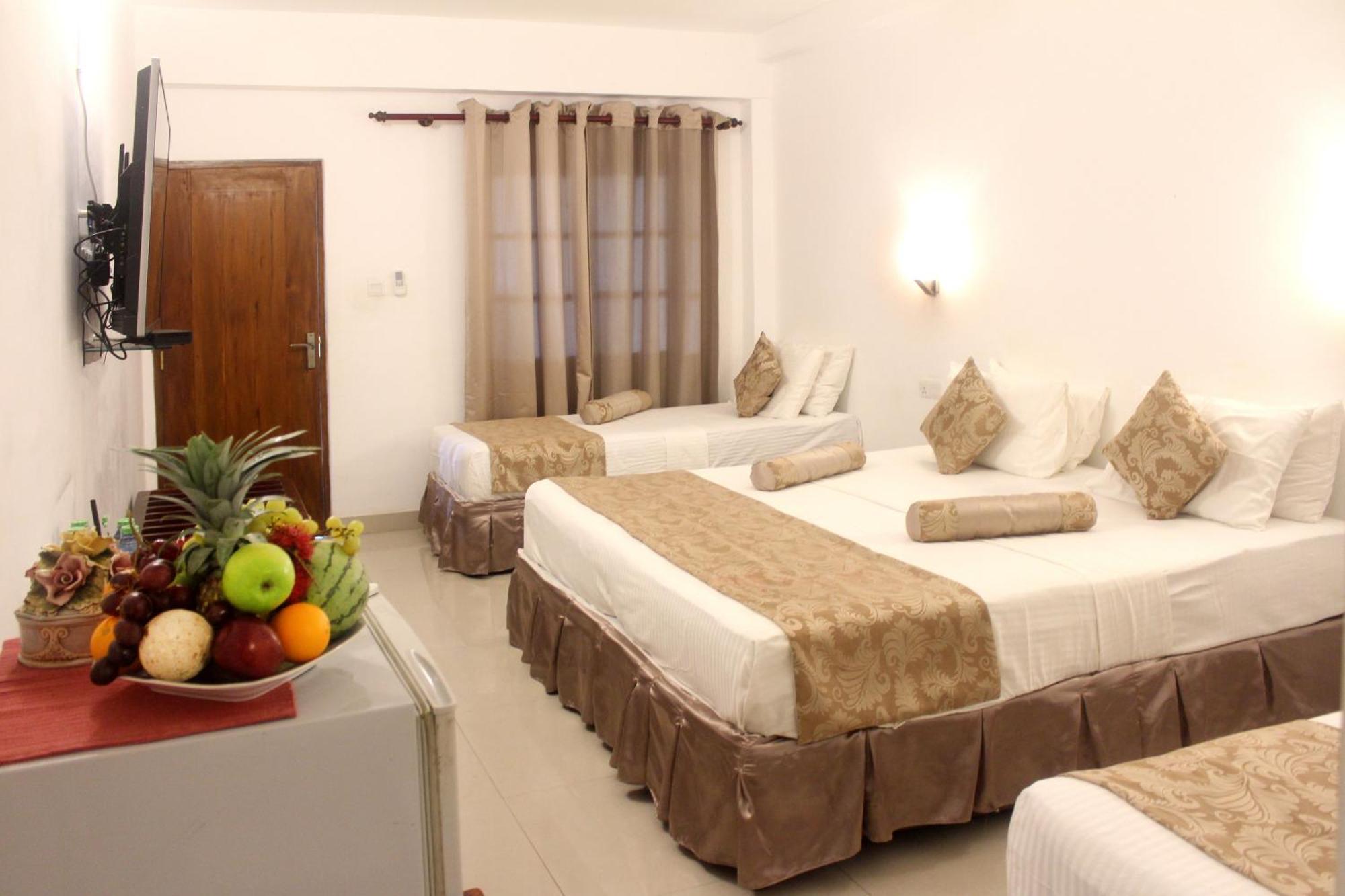 Hotel Sunray Kandy Buitenkant foto